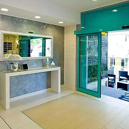 Hotel Bolivar 3*