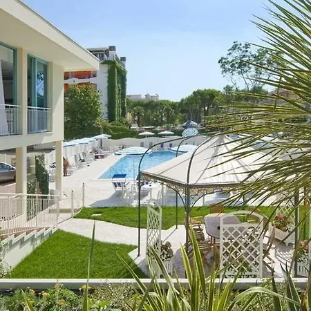 Bolivar Hotell 3*